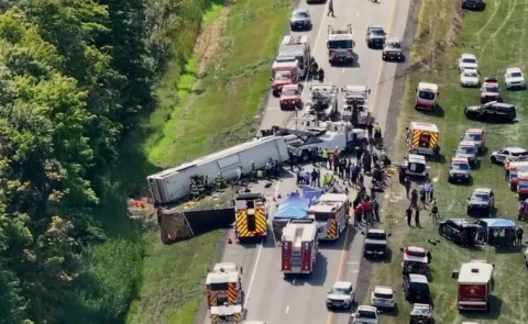 Tourist bus crashes in New York and Indians among those on board3