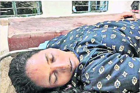 మహిళ ఆత్మహత్య 