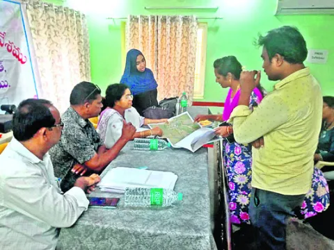 ఇళ్ల స్థలాలపై ఆస్తిహక్కు కల్పించేందుకు స్వమిత్వ 