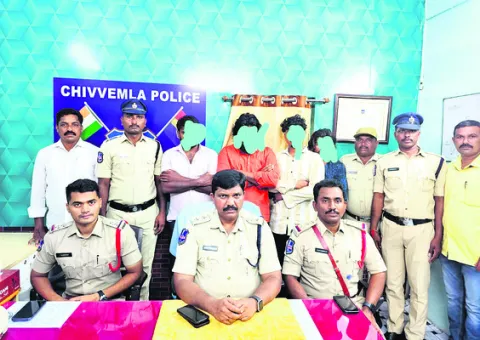 హత్యాయత్నం కేసులో నిందితుల అరెస్ట్‌