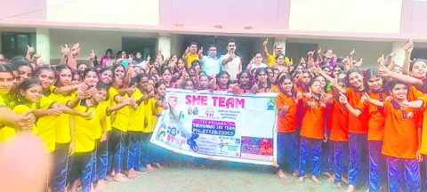బాలికల రక్షణకే షీటీం 