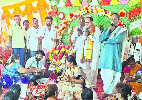 వైభవంగా కోటి కుంకుమార్చన 