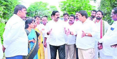 పాదయాత్రను విజయవంతం చేయాలి