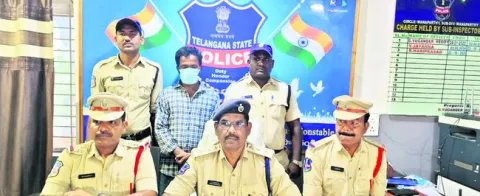 భార్యాభర్తలను విడదీశాడన్న అనుమానంతో హత్య 