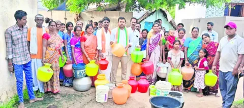 తాగునీటి సమస్య తీర్చండి 