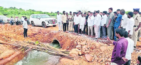 అర్హులందరికీ పథకాలు