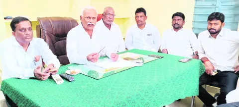 రెండు రోజుల్లో 3,900 మె.ట. యూరియా రాక 
