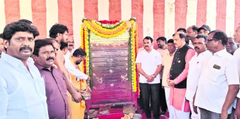 జటప్రోల్‌ ఆలయాల అభివృద్ధికి కృషి 