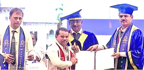 పాండురంగ్‌కు డాక్టరేట్‌
