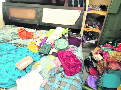 భైంసాలో రెండిళ్లలో..