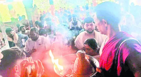 హేమాచలక్షేత్రంలో భక్తుల రద్దీ