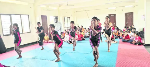 నేడు నల్లగొండకు  మంత్రుల రాక
