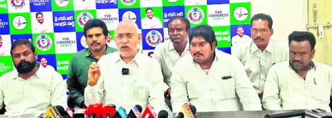 రైతులను నిర్లక్ష్యం చేస్తున్న కూటమి ప్రభుత్వం 