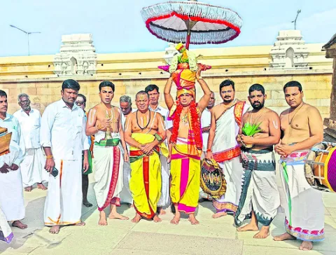 ఒంటిమిట్టలో శాస్త్రోక్తంగా పవిత్ర ప్రతిష్ట 