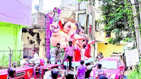 అప్రమత్తతే రక్ష
