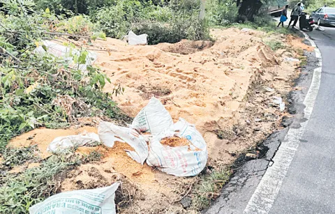 Illegal sand transportation from Gudur to Tamil Nadu via Chittoor