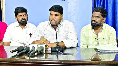 తండ్రి అధికార దుర్వినియోగం తగదు 