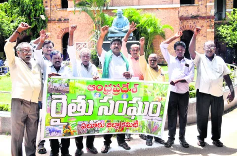 ‘గ్రీన్‌ఫీల్డ్‌’ భూ నిర్వాసితుల గళం 