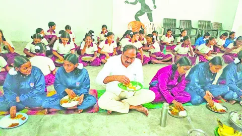 ఆడపిల్లలు  చదువులో రాణించాలి