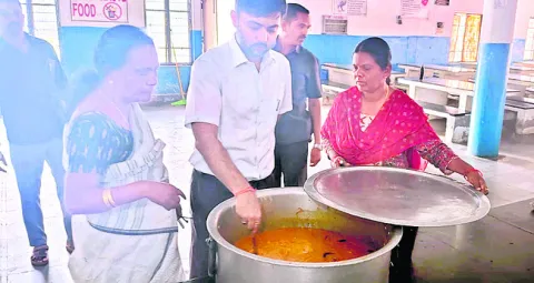 రుచికరమైన భోజనం అందించాలి