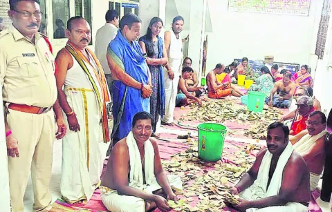 జిల్లాకు రెగ్యులర్‌ డీఈఓను నియమించేది ఎప్పుడు? 