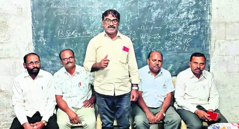 ఉద్యోగ, ఉపాధ్యాయుల పట్ల నిర్లక్ష్యం తగదు