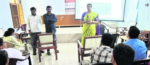ఆదికర్మయోగి అభియాన్‌ విజయానికి కృషి చేయాలి 