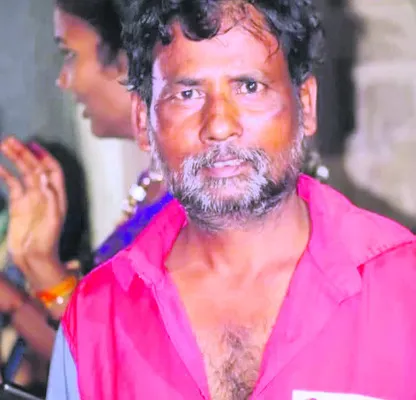 వాగులో కొట్టుకుపోయి వ్యక్తి మృతి
