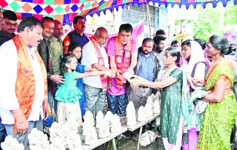 పర్యావరణ హితమే లక్ష్యం