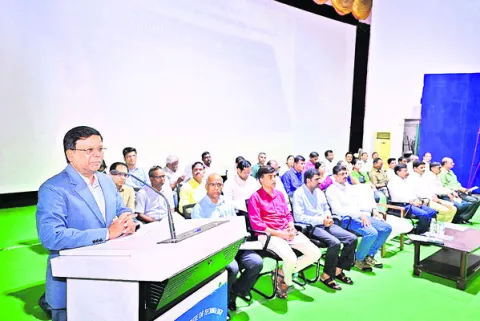 నిట్‌ ఉన్నతిలో  భాగస్వాములు కావాలి