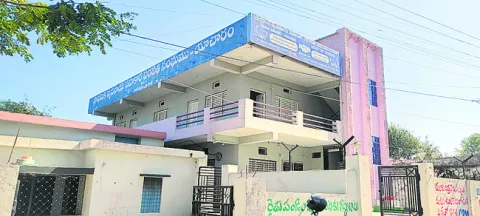 రాత్రికిరాత్రే బదిలీ! 