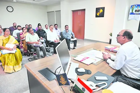 ఇందిరమ్మ ఇళ్లకు బిల్లులు చెల్లించాలి 