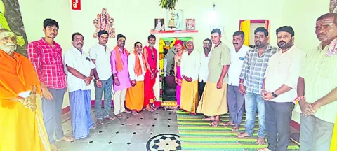 భక్తిశ్రద్ధలతో వీరభద్ర స్వామి జయంతి 