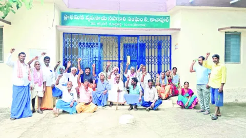 ‘సీసీ కెమెరాల ఏర్పాటులో  జిల్లాకే ఆదర్శం’ 
