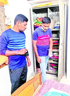 తాళం వేసి ఉన్న ఇంట్లో చోరీ..
