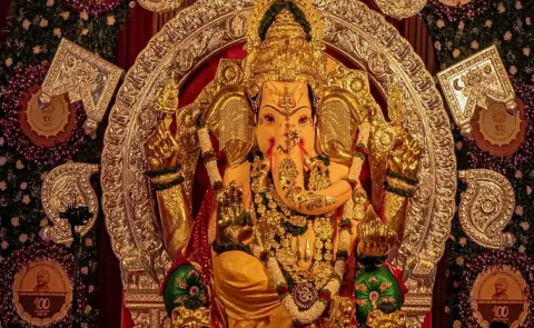 Mumbai Richest Ganesh First Look Of Ganpati g 69 Kg Gold 336 Kg Silver