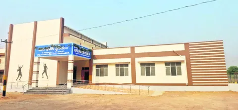 వసతులున్నా.. ఆటలు అంతంతే..!
