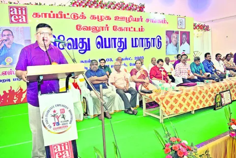 సమస్యలను కేంద్రం పరిష్కరించాలి 