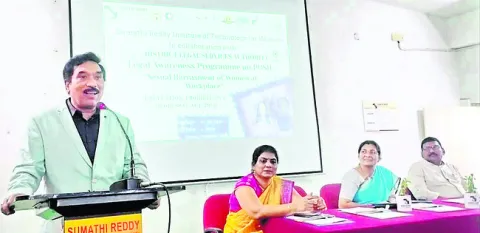 మహిళలను వేధిస్తే కఠిన చర్యలు