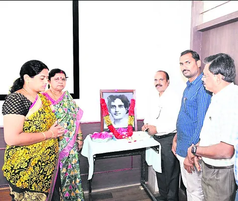 నాటక రంగానికి బళ్లారి రాఘవ విశిష్ట సేవలు 