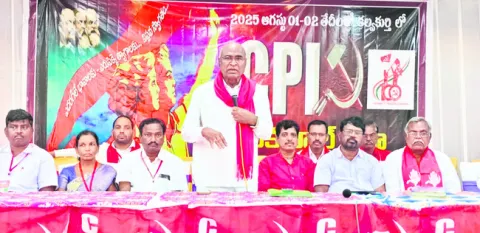 ప్రజా పోరాటాలకు సిద్ధం కావాలి 