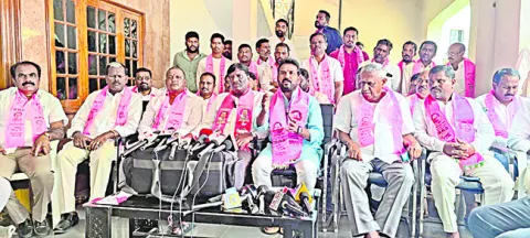 స్థానిక ఎన్నికల్లో ఓడిపోతామనే.. 