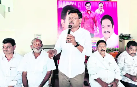స్థానిక ఎన్నికలకు సిద్ధం కండి