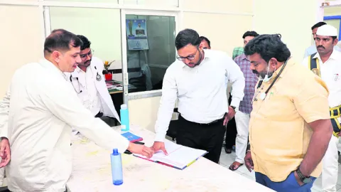 చెట్టును ఢీకొట్టిన లారీ.. 
