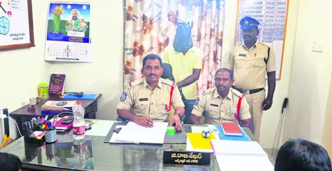 ఆటోను