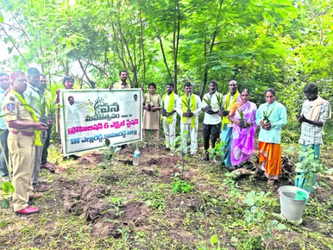 ఘనంగా