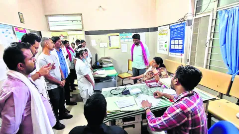 ఎమ్మెల్యే ఫోన్‌ చేసినా స్పందించరా..?