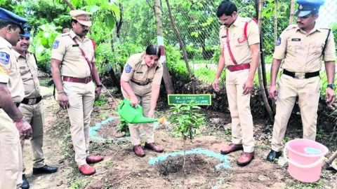 కేసులను పారదర్శకంగా విచారణ జరపాలి 
