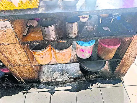 బార్‌ అండ్‌ రెస్టారెంట్లలో తనిఖీలు