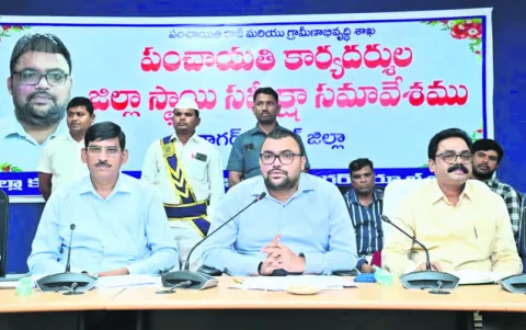 యుద్ధప్రాతిపదికన పారిశుద్ధ్య పనులు 